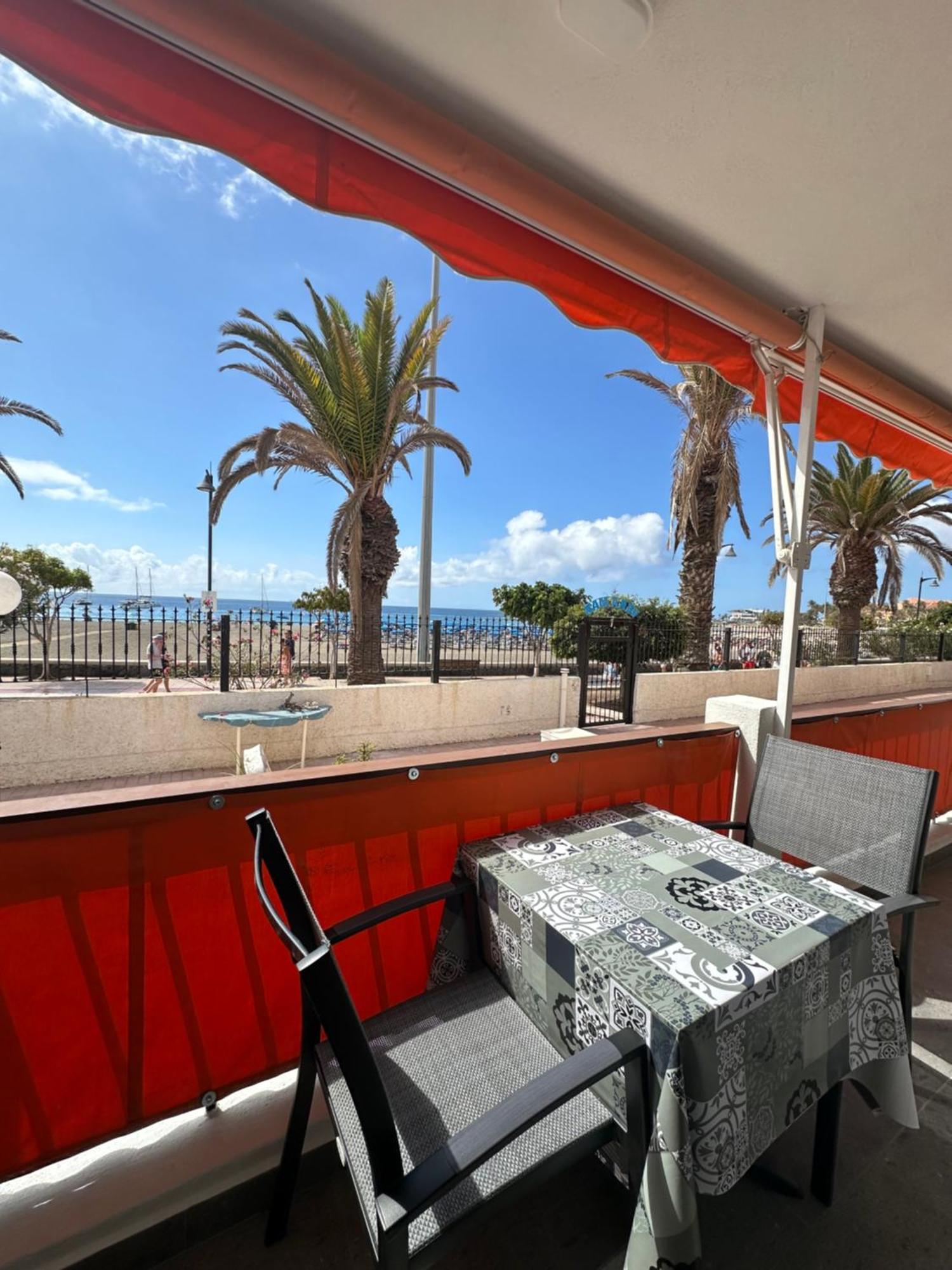 En Playa Las Vistas. Veramar. Free Parking, Pool! Los Cristianos  Exterior foto