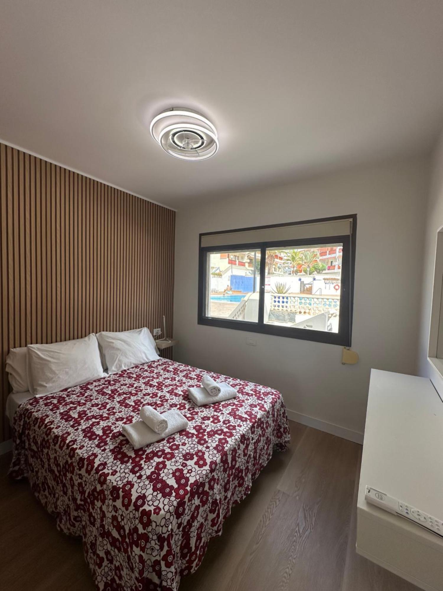 En Playa Las Vistas. Veramar. Free Parking, Pool! Los Cristianos  Exterior foto